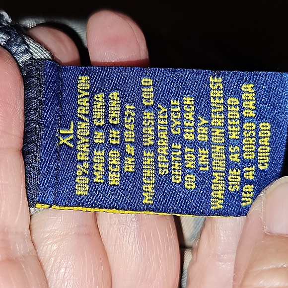 Island Traders Tropical Shirt - Picture 10 of 10